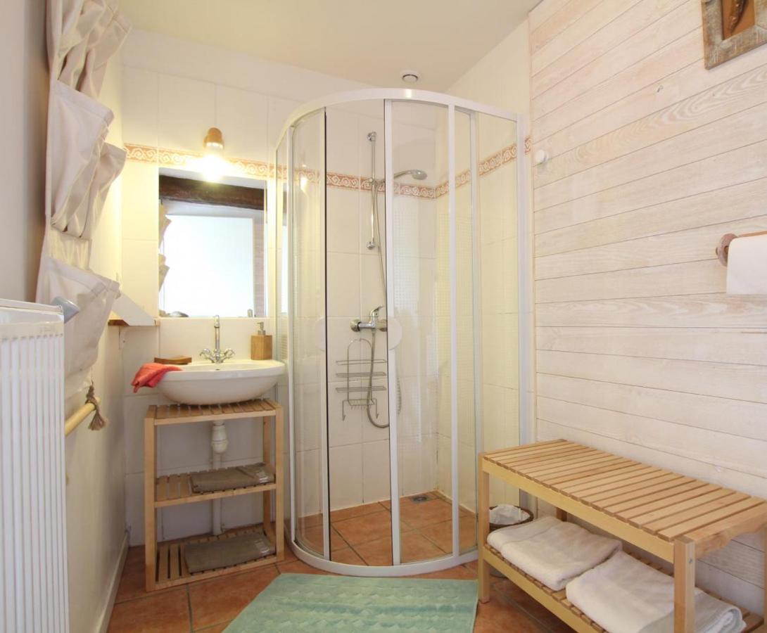 Bed and Breakfast La Ferme Dague Lasseube Экстерьер фото