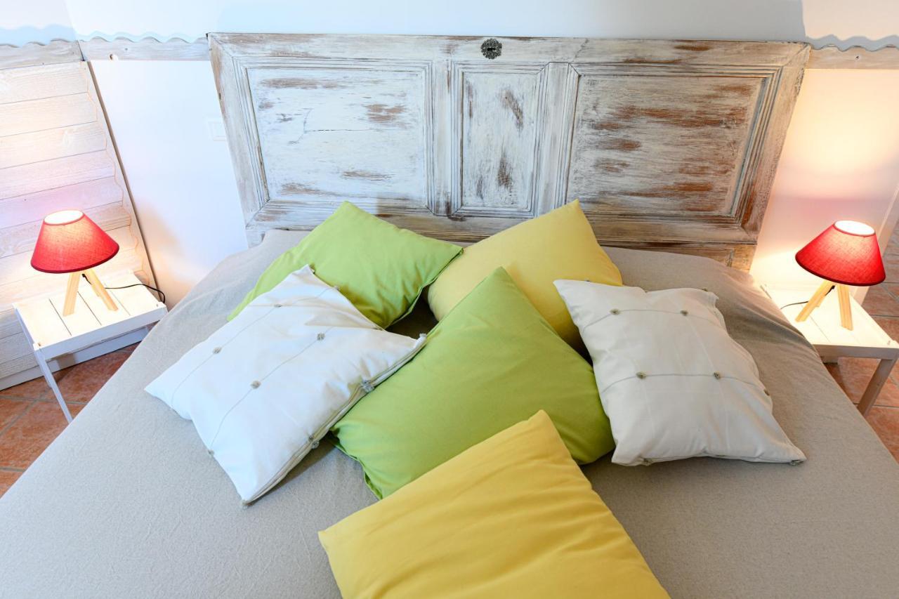 Bed and Breakfast La Ferme Dague Lasseube Экстерьер фото