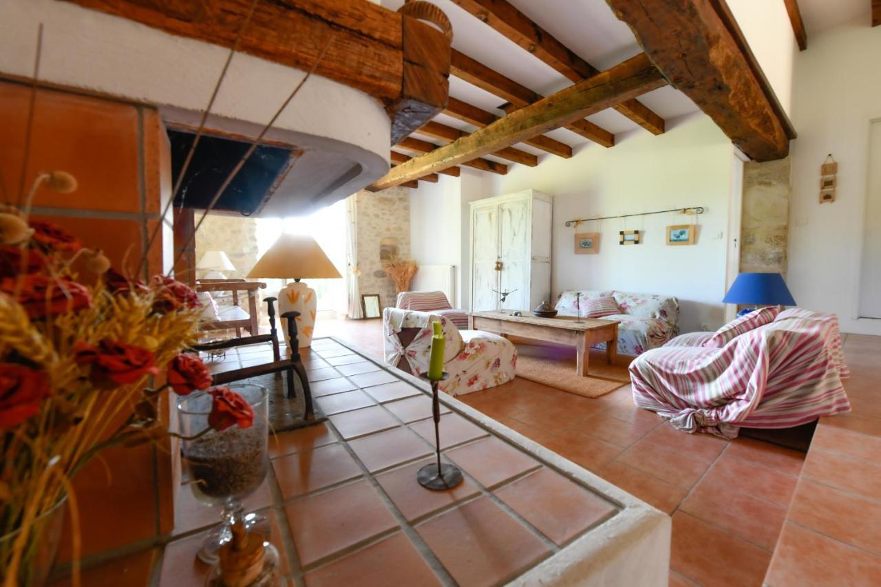 Bed and Breakfast La Ferme Dague Lasseube Экстерьер фото